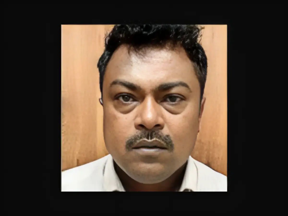 Bengaluru Man with 3 Wives, 9 Children Caught Training Minor Son for Daytime Burglaries