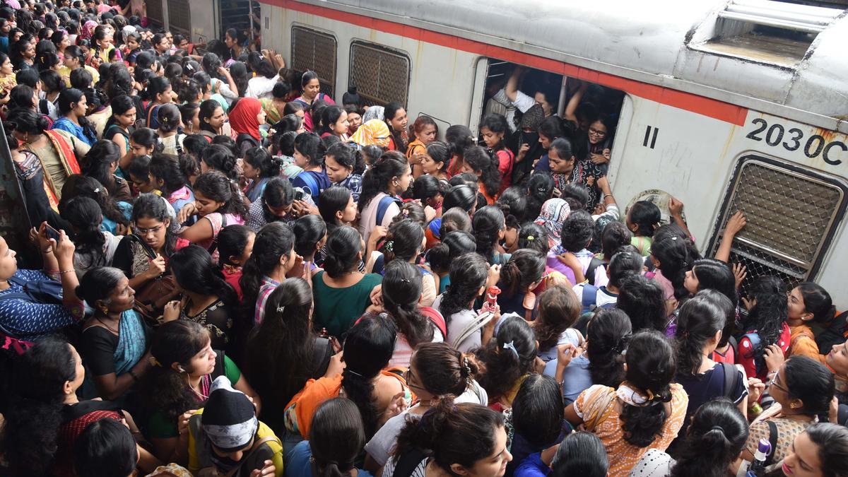 Four Dead, Several Injured in Unprecedented Mumbai Local Train Mishap
