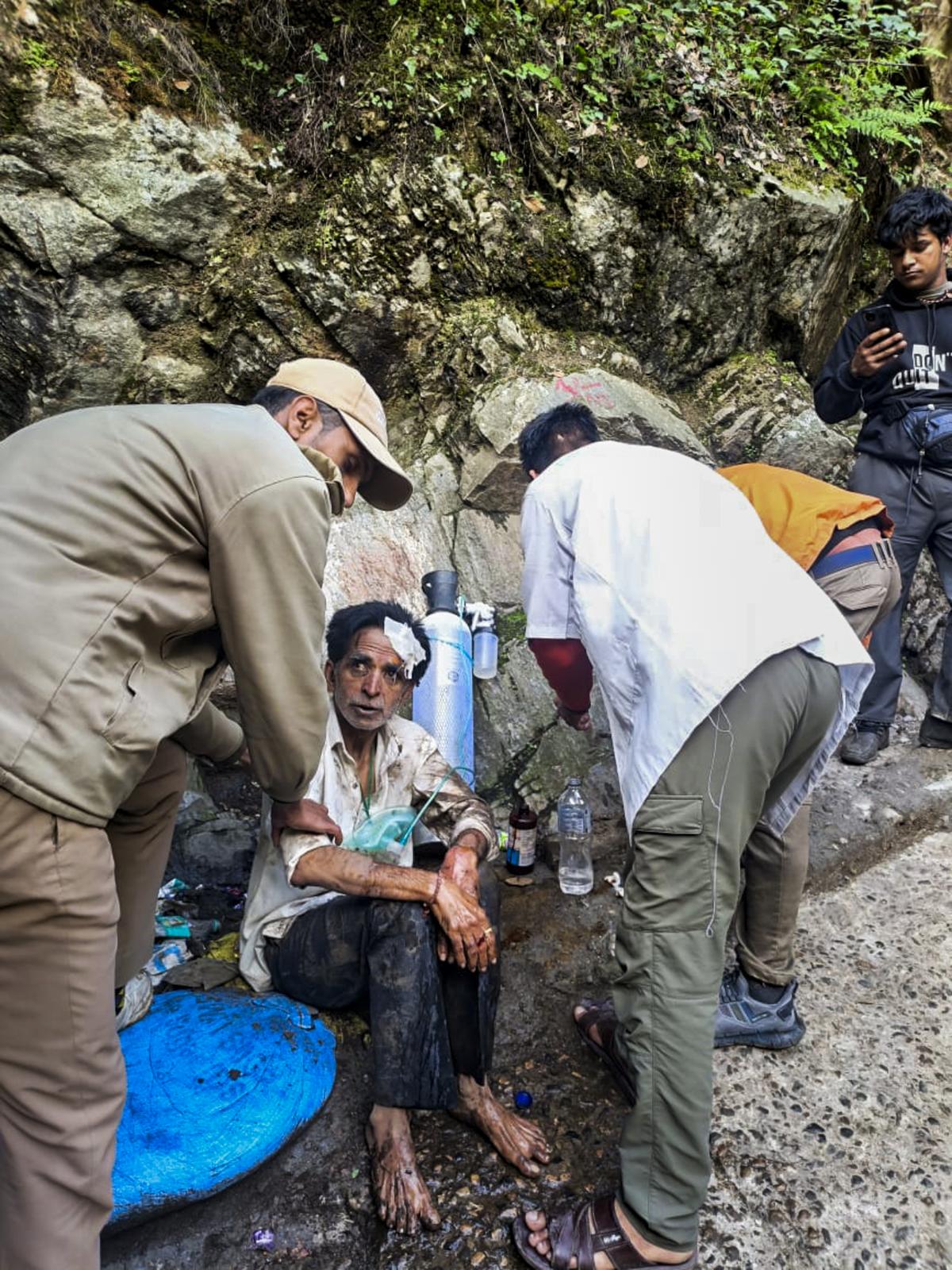 Search Continues for Missing Pilgrims After Landslip on Yamunotri Trek Route